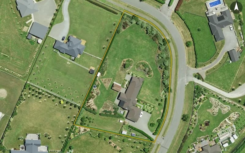 3 Whitcombe Place