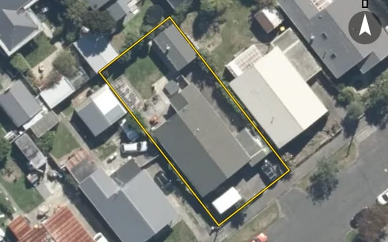 8 Moa Street