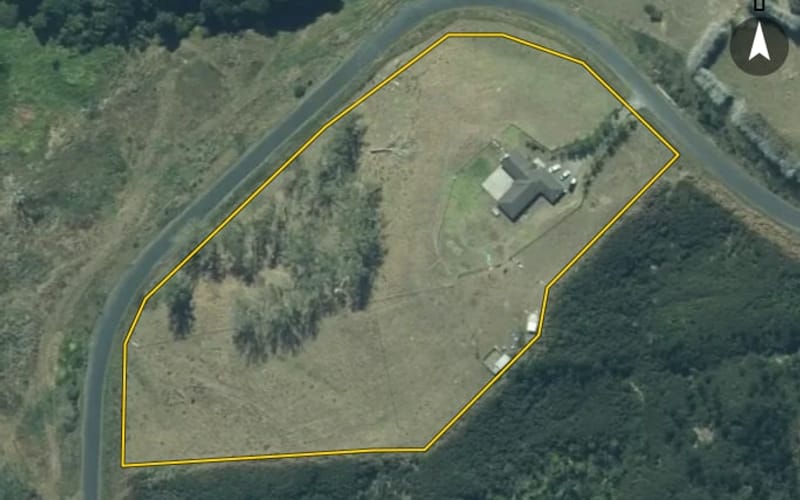 898 Churchill East Road