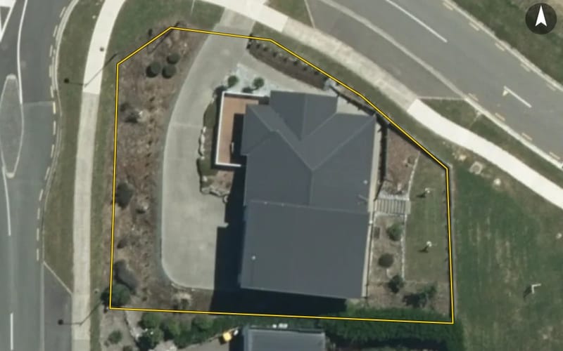 2 Clarence Drive