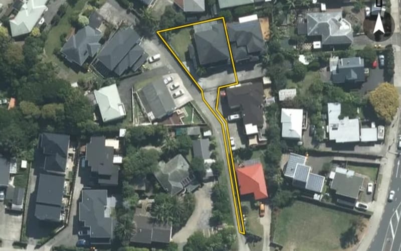 21C Wairau Road