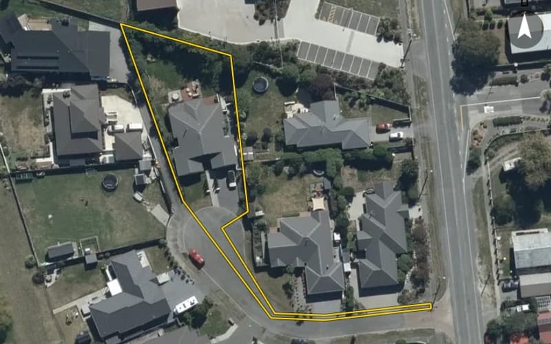 9 Riverside Lane