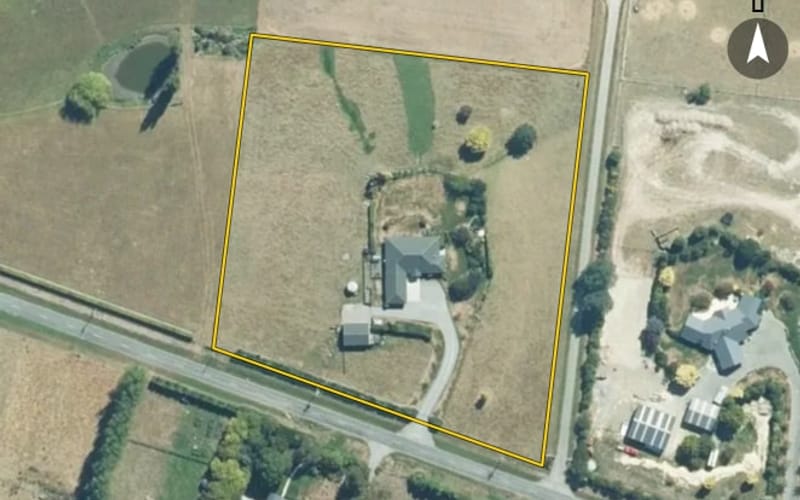 284 Landsborough Road