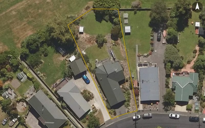 23 Roy Crescent