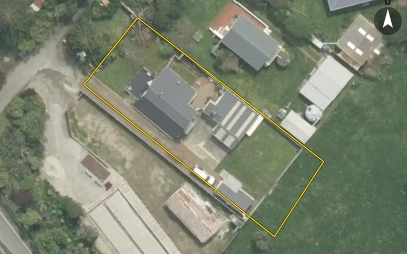 1012 Makara Road
