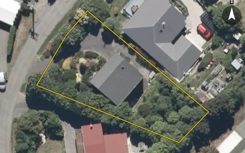 17 Bayview Crescent