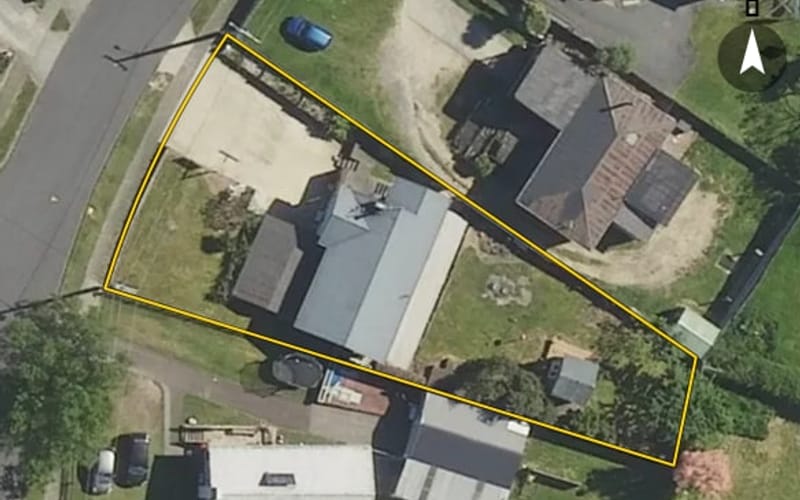 61 Meadowbank Crescent