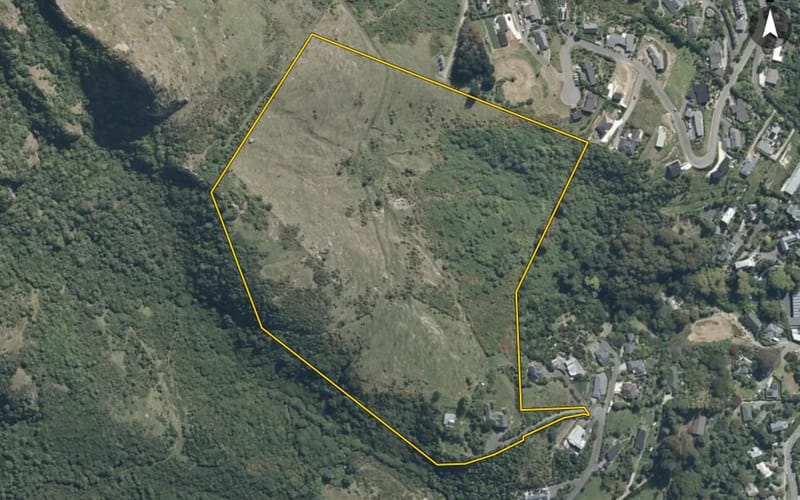 11 Bay Heights