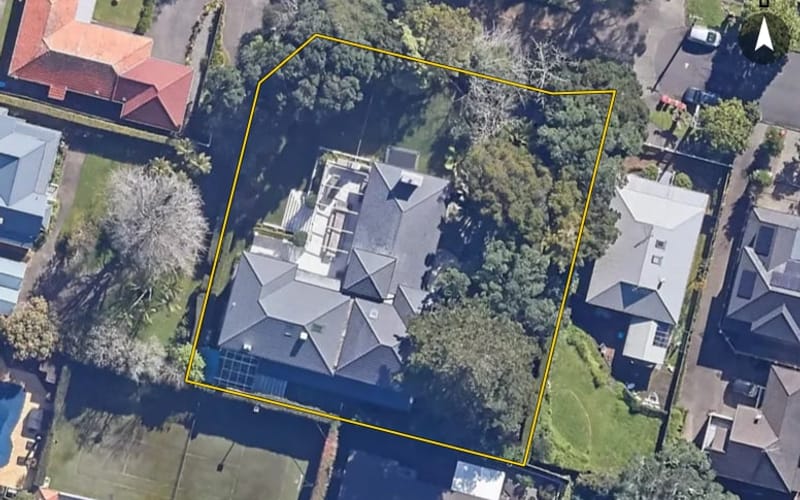 18 Bowling Avenue