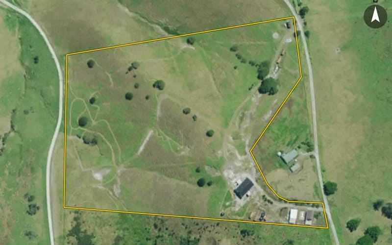 1/896B Whakapirau Road