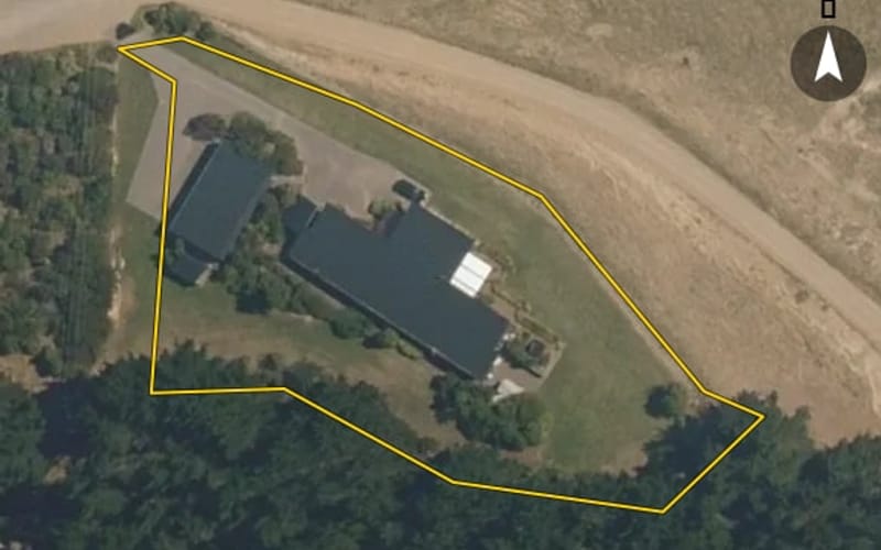 76 Paritu Road