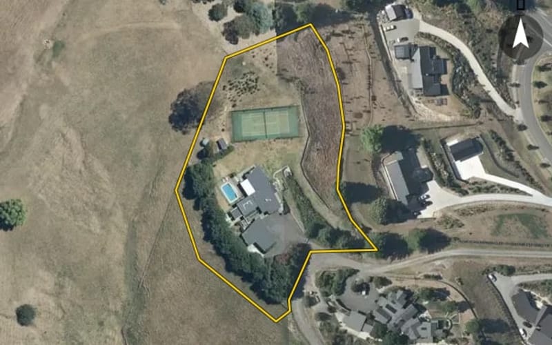 6 Te Roera Drive