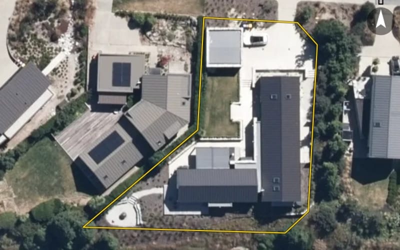 18 McKellar Drive