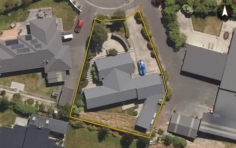 22 Holyport Close