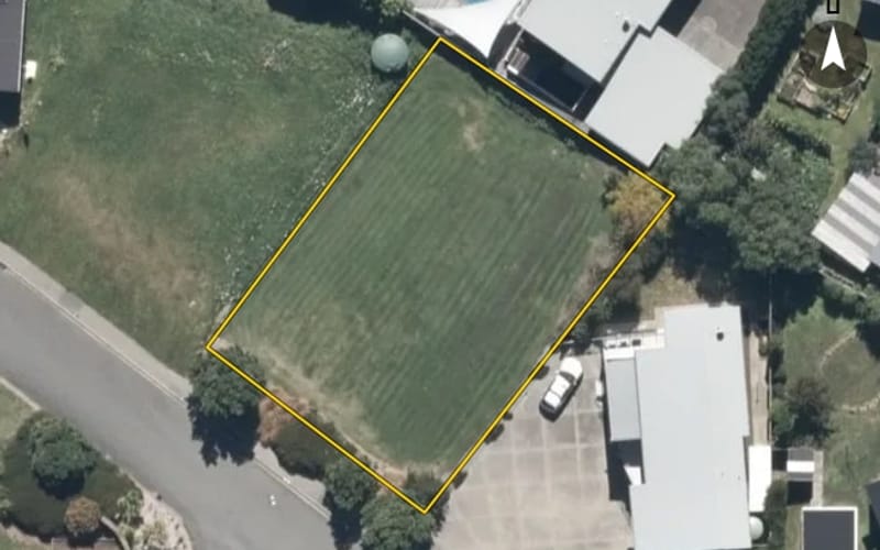 12 Monarch Drive