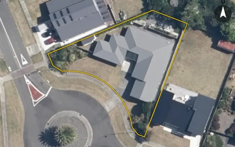 12 Sandown Avenue