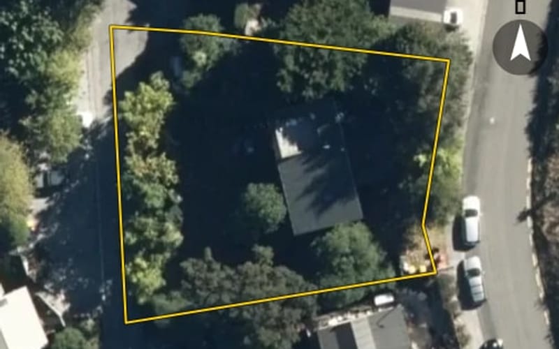 16 MacKinnon Terrace