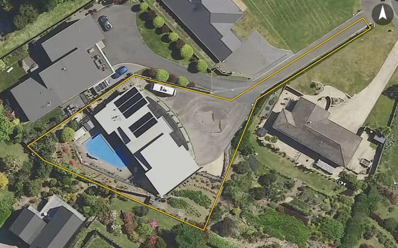 12 Linden Place