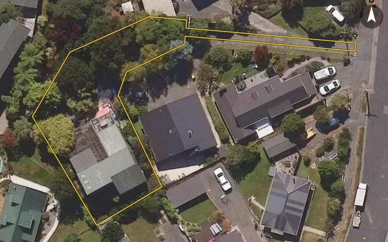 106 Easther Crescent