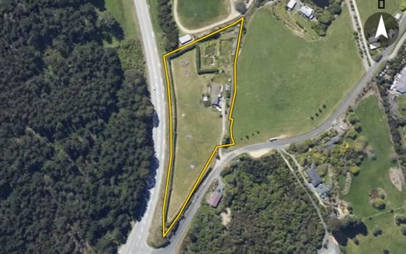 17 Bronte Road East