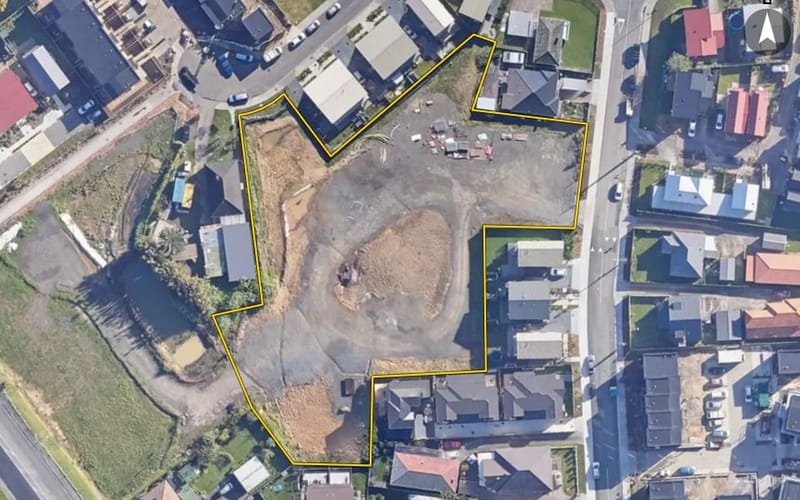 16A Playfair Road