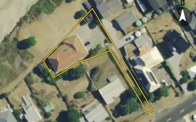 82 Foreshore Road