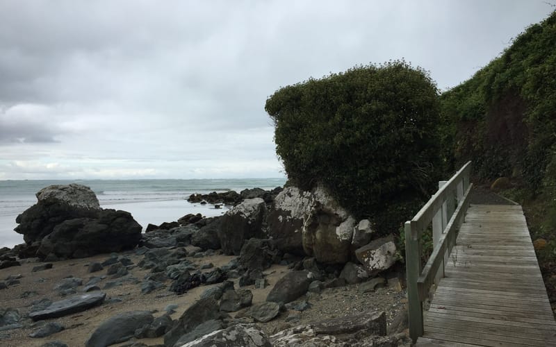128 Rocks Highway