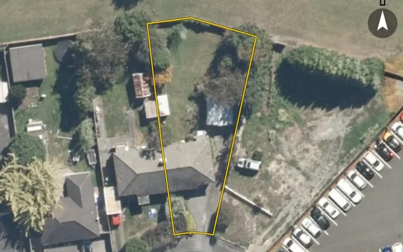17A Savage Crescent