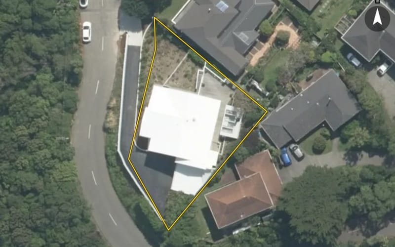27 Trelissick Crescent