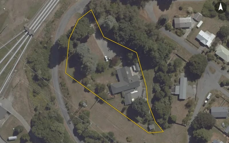 114 Hummocks Road