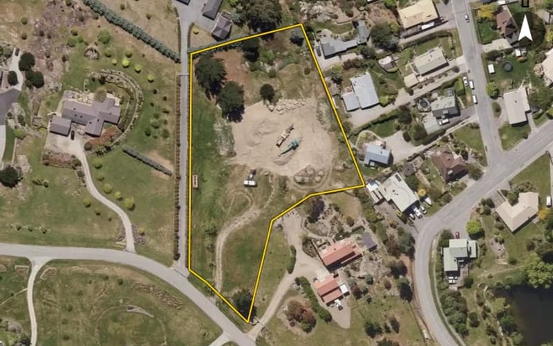 3 Old Golf Course Road