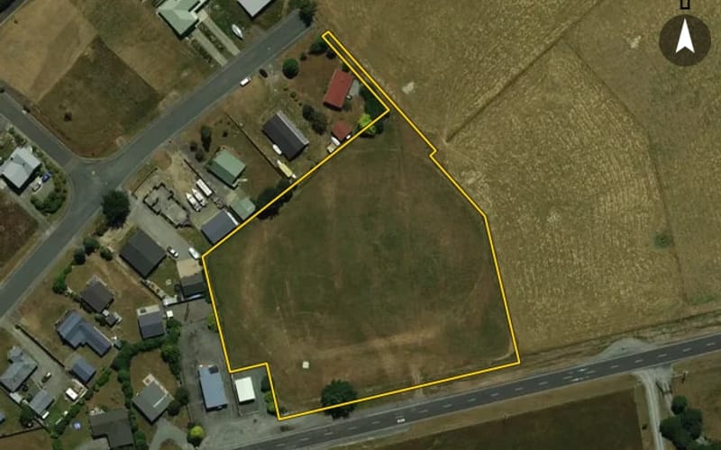 51 Hillside Manapouri Road