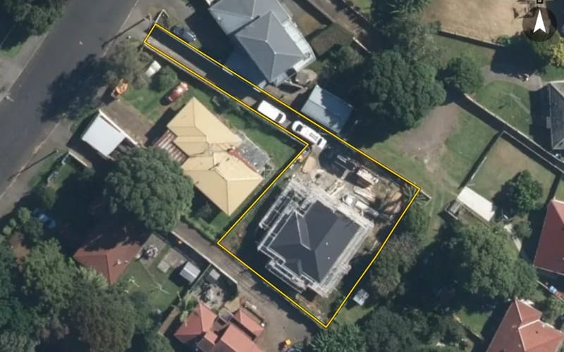 34A Court Crescent