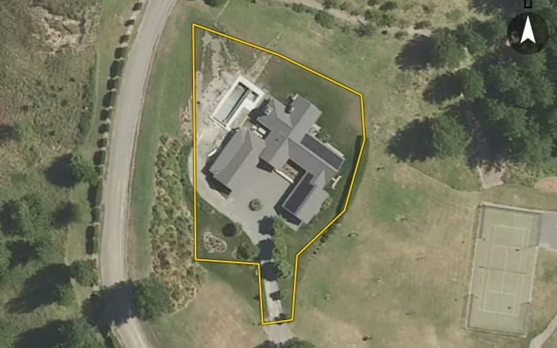 102 Walcott Lane
