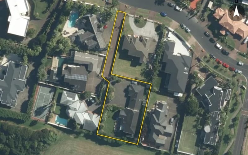 17 Manor Park