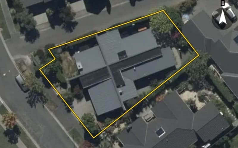 3 John Campbell Crescent