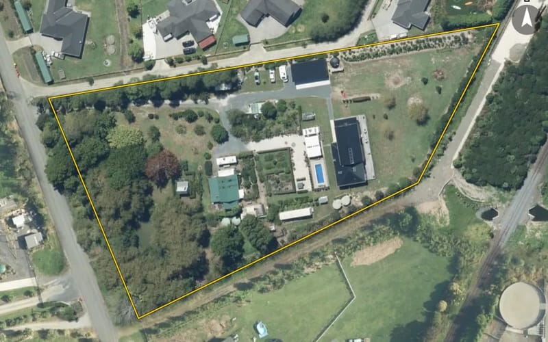 25 Downer Access Road