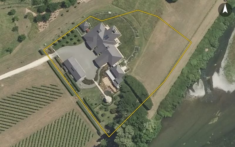 39 Euchre Way