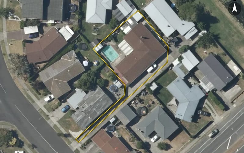 6 Konini Crescent