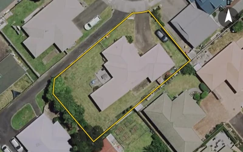 18 Mews Place