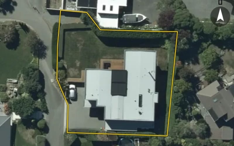 14 Luxton Place