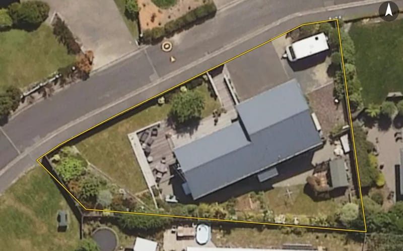 10 Sretlaw Place
