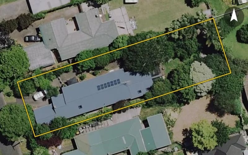 40 Queenwood Avenue