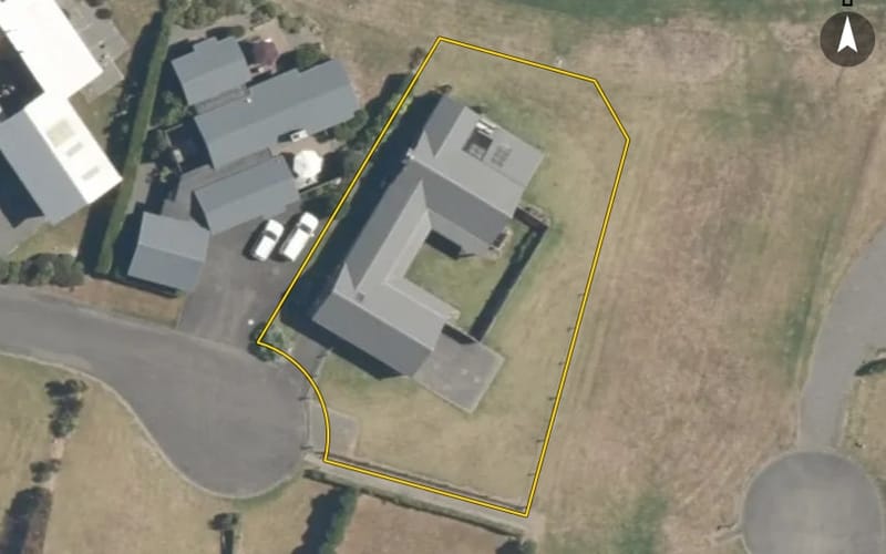 27 Shoal Beach Road