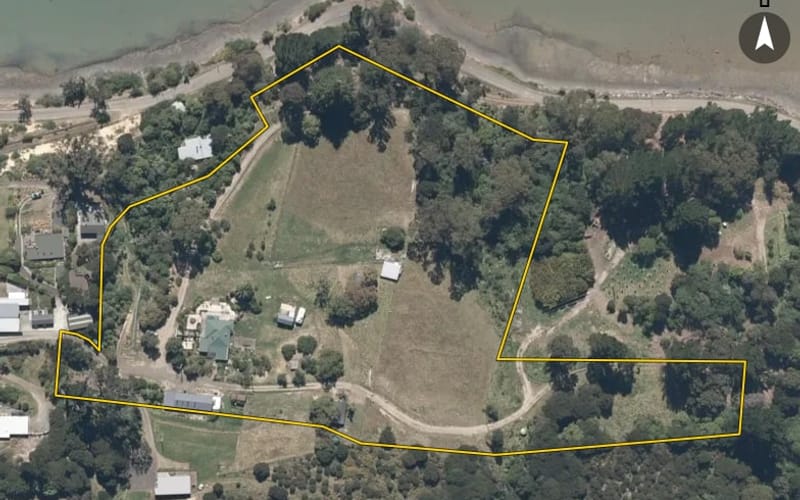 91 Takamatua Bay Road