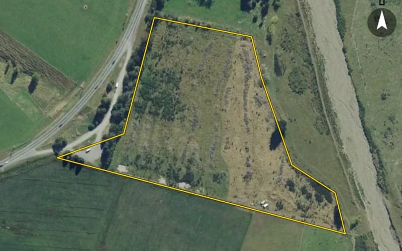 1037 Athol Five Rivers Highway