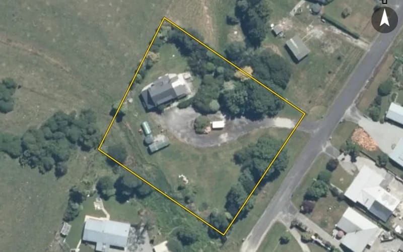 6 Bowen Street