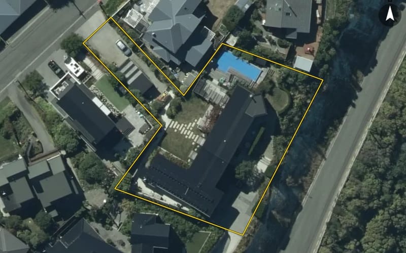13 Moncks Spur Road