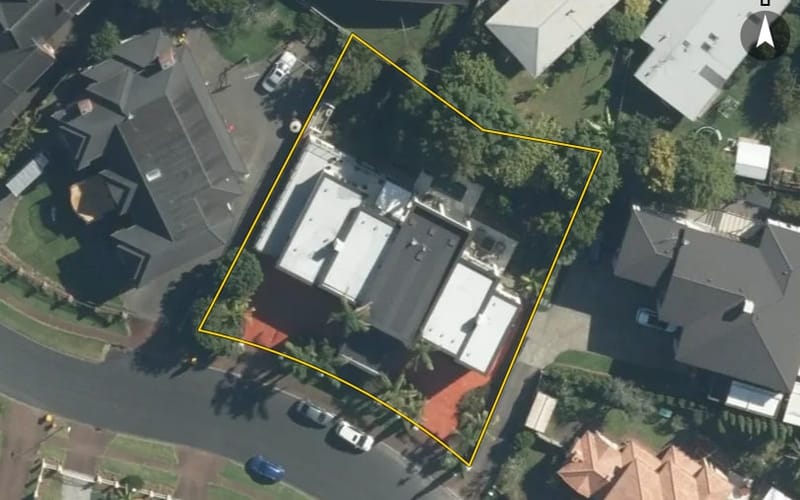 8 Manor Park