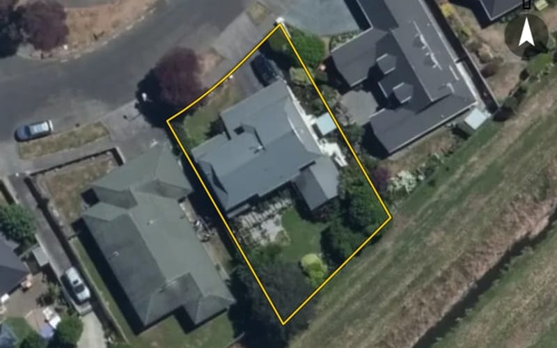 10 Caroline Crescent